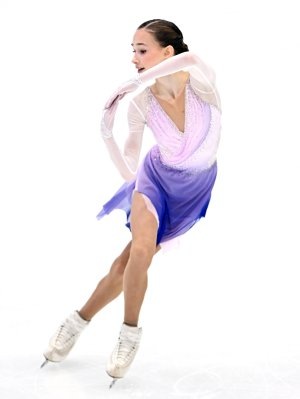    Дина Хуснутдинова назвала правильным решение перейти в группу Этери Тутберидзе. / Фото: РИА Новости