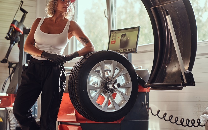 Зачем проводят балансировку колес?