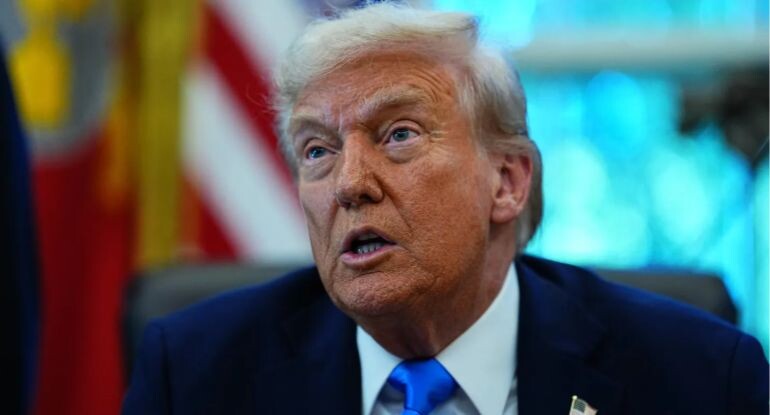    Aaron Schwartz — Pool via CNP/Consolidated News Photos/ / www.globallookpress.com