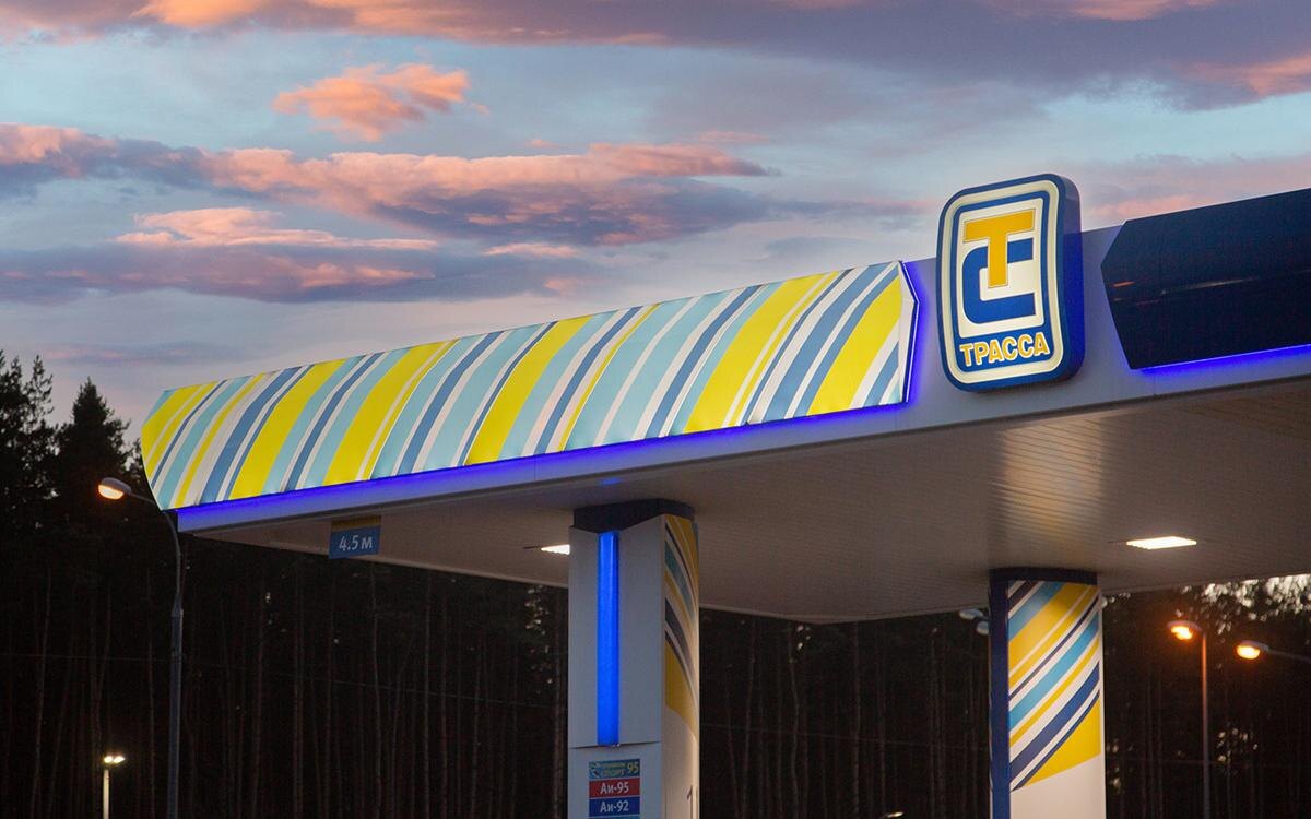 У них на заправке вкусные хотдоги