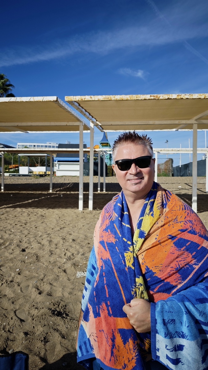 Согревается