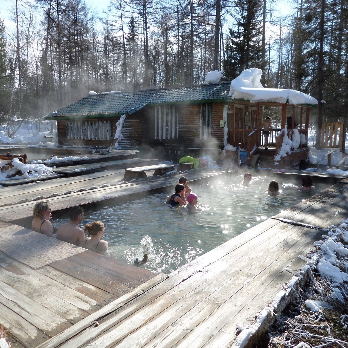 Горячие источники Хакусы недалеко от Иркутска