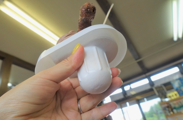 Какое модное заведение японии не делало какашечное меню? Мало таких. Это мороженое