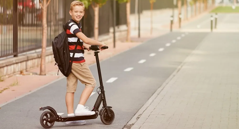 ⚡ История электротранспорта: от первых экспериментов до самокатов 2025 года