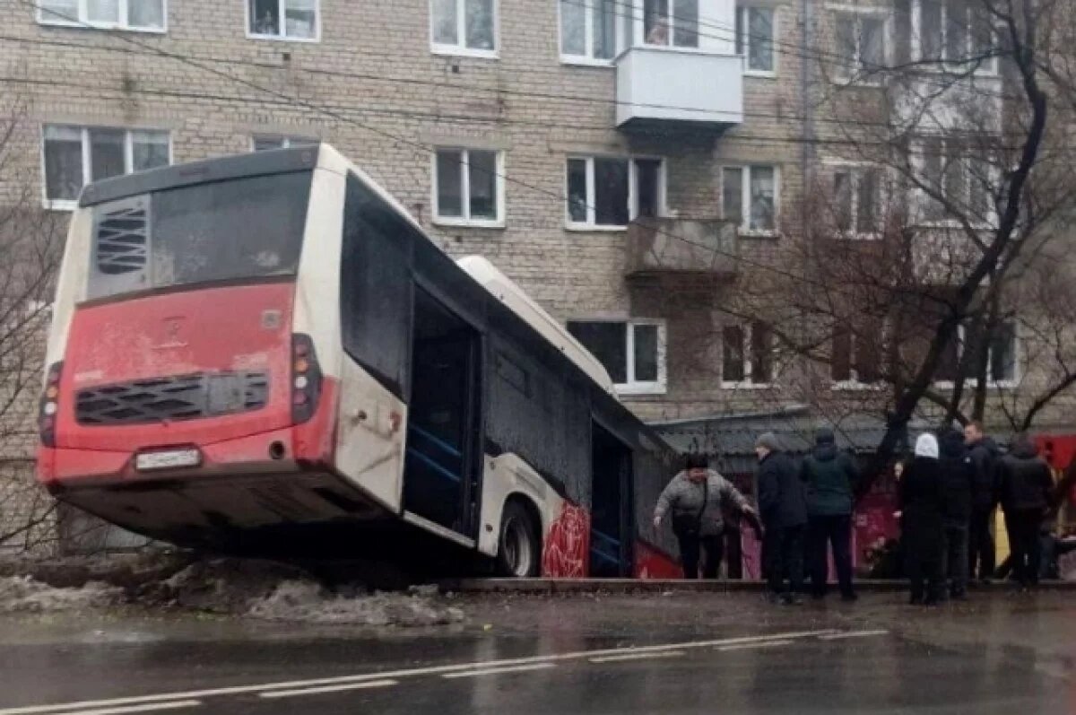    В Пермском крае прокуратура проверит обстоятельства съезда автобуса в кювет