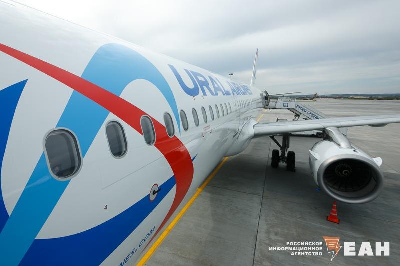    Фото: ЕАН / Самолет стоит на взлетной полосе