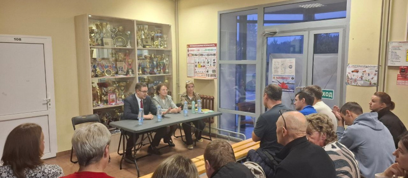    Власти Лахденпохьи пытаются спасти спортшколу после жалобы родителей президентуЛахденпохский район