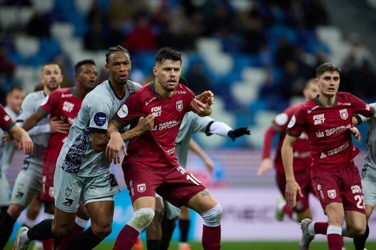    Эдгард Фаринья и Мирлинд Даку (справа) / фото: rubin-kazan.ru