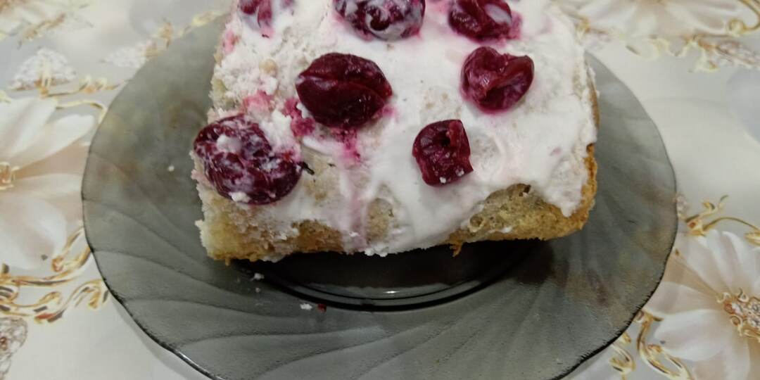 Рулет с вишней