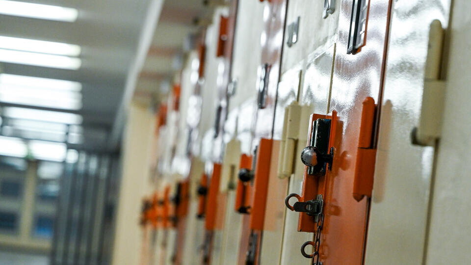     Более 30 заключенных были убиты в тюрьме Эквадора во время бунта www.globallookpress.com//Jens Kalaene/dpa