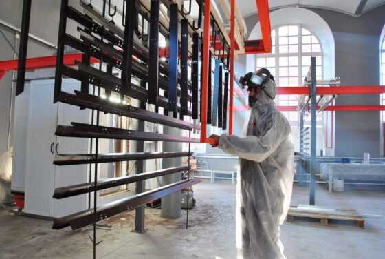     Изготовление судовых дверей / Фото: Кронштадтский морской завод