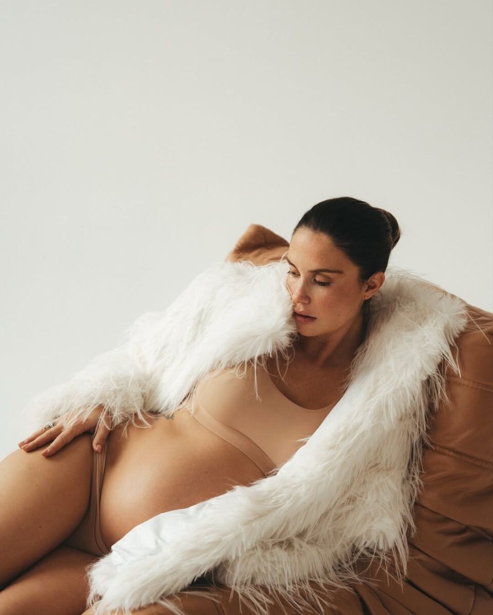    Агата Муцениеце. Источник: @agataagata*