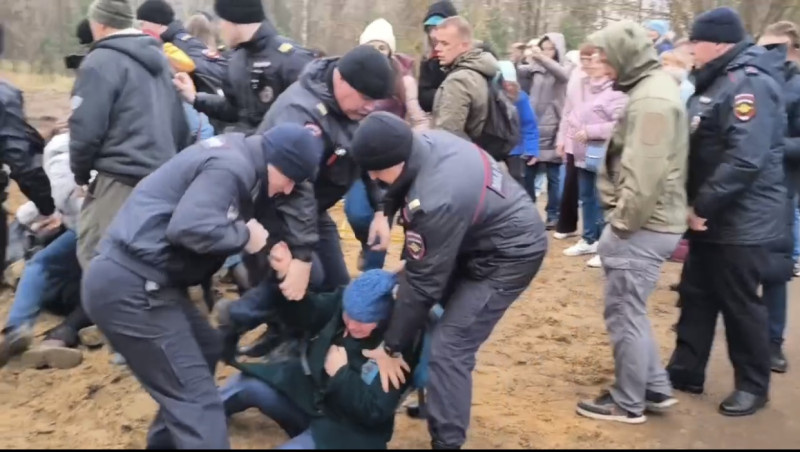 Отлупили по полной: защитников природы в Москве избивают и судят