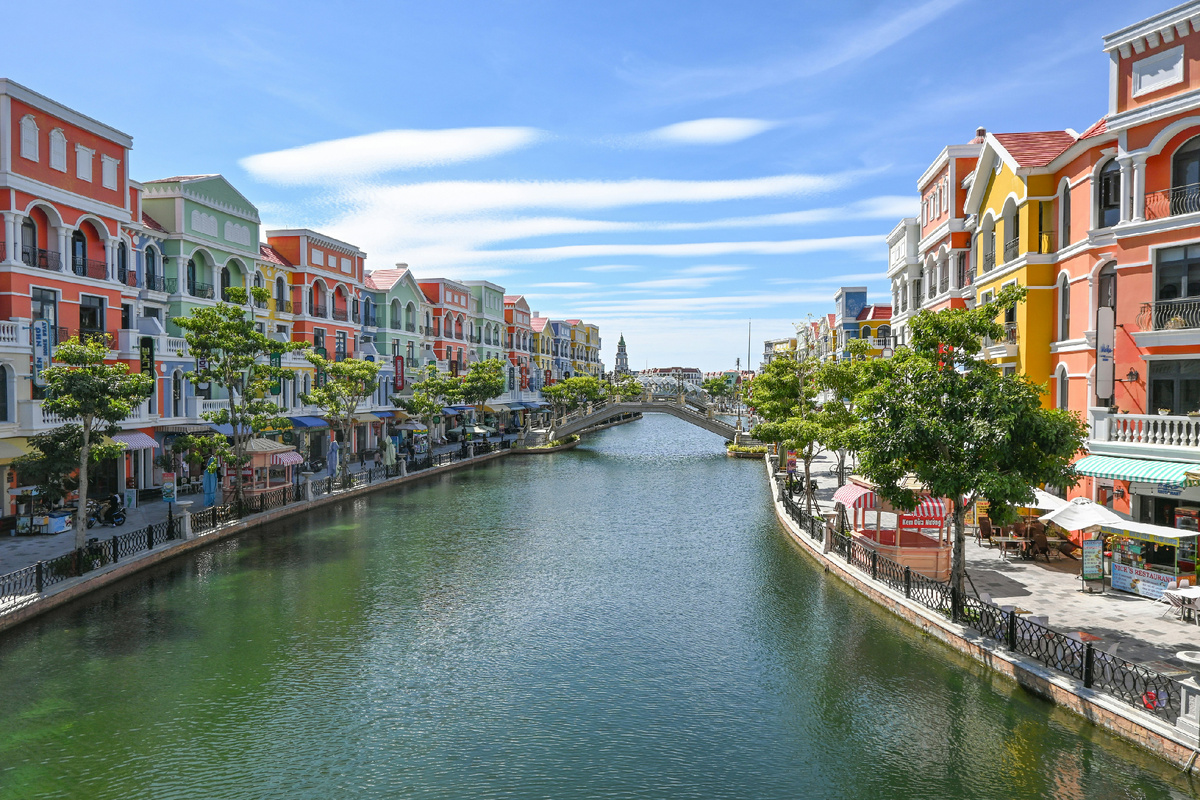 Этот район стилизован под Европу! Фото из библиотеки Unsplash.