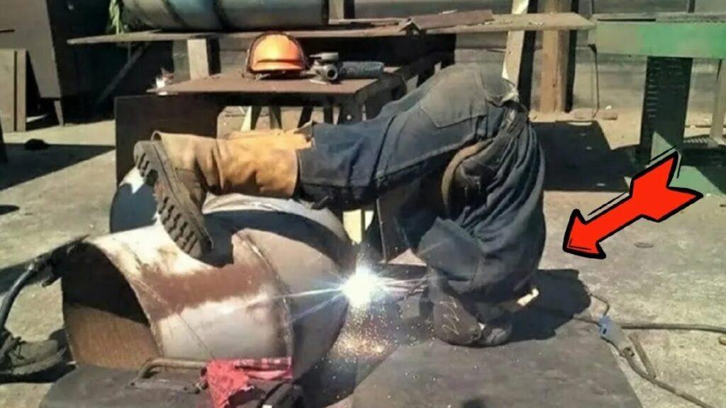    Сварщик 80 уровня!