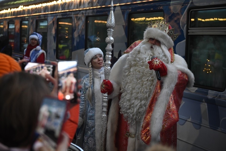    Поезд Деда Мороза 2025 в Иркутске простоит 9 часов Михаил ФРОЛОВ