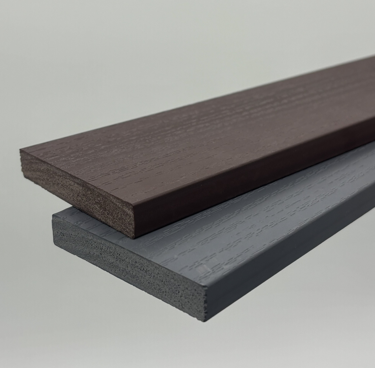 полистирол по внешнему виду напоминает премиальные сорта дерева