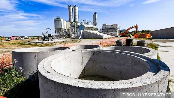     Фото: TIBOR ILLYES/EPA/ТАСС   
 Текст: Ольга Самофалова