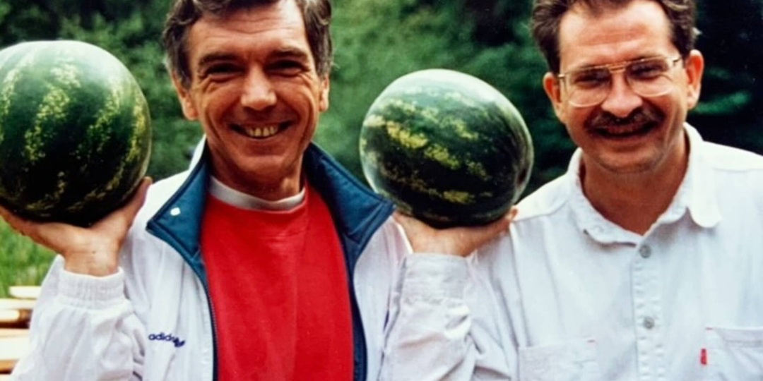 Вдова Влада Листьева после похорон Юрия Николаева показала фото легендарных телеведущих