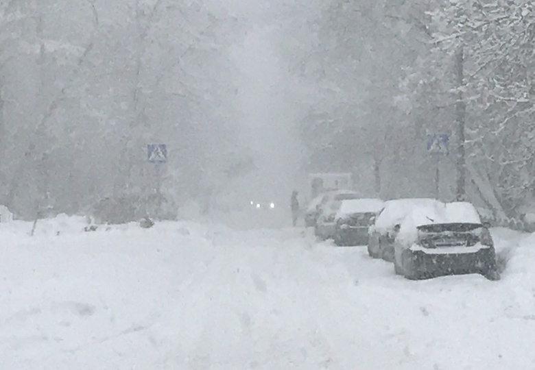 Греть нельзя ехать: почему машине вредят и долгий прогрев мотора, и холодный старт