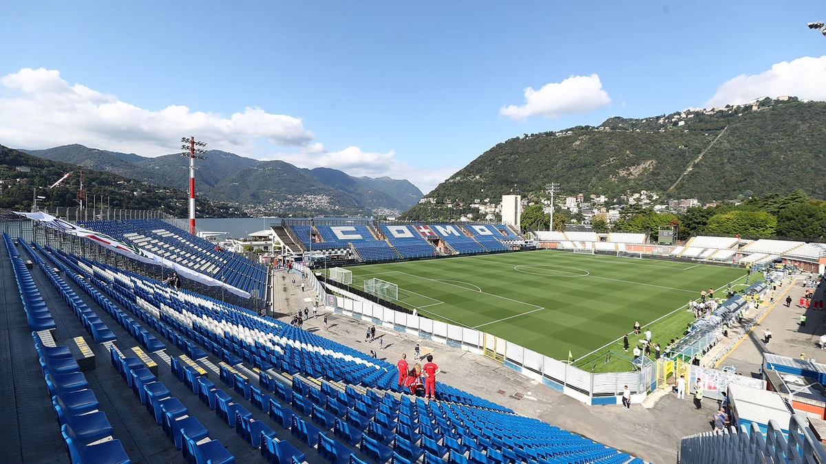 Стадион «Джузеппе Синигалья» в Комо (Фото Marco Luzzani / Getty Images)