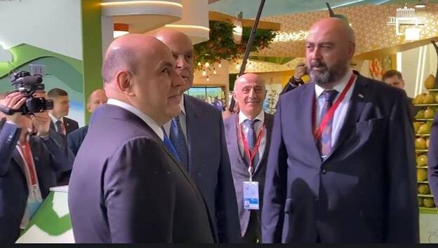 Теймураз Хишба с премьером Михаилом Мишустиным