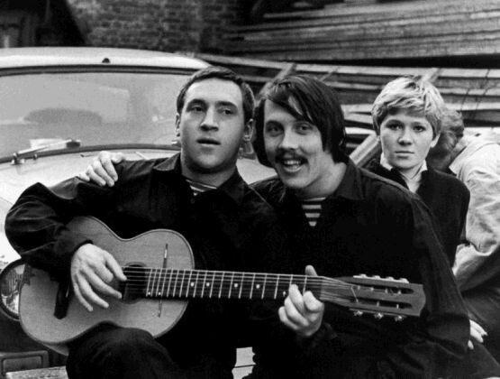 Фото: Высоцкий и Золотухин