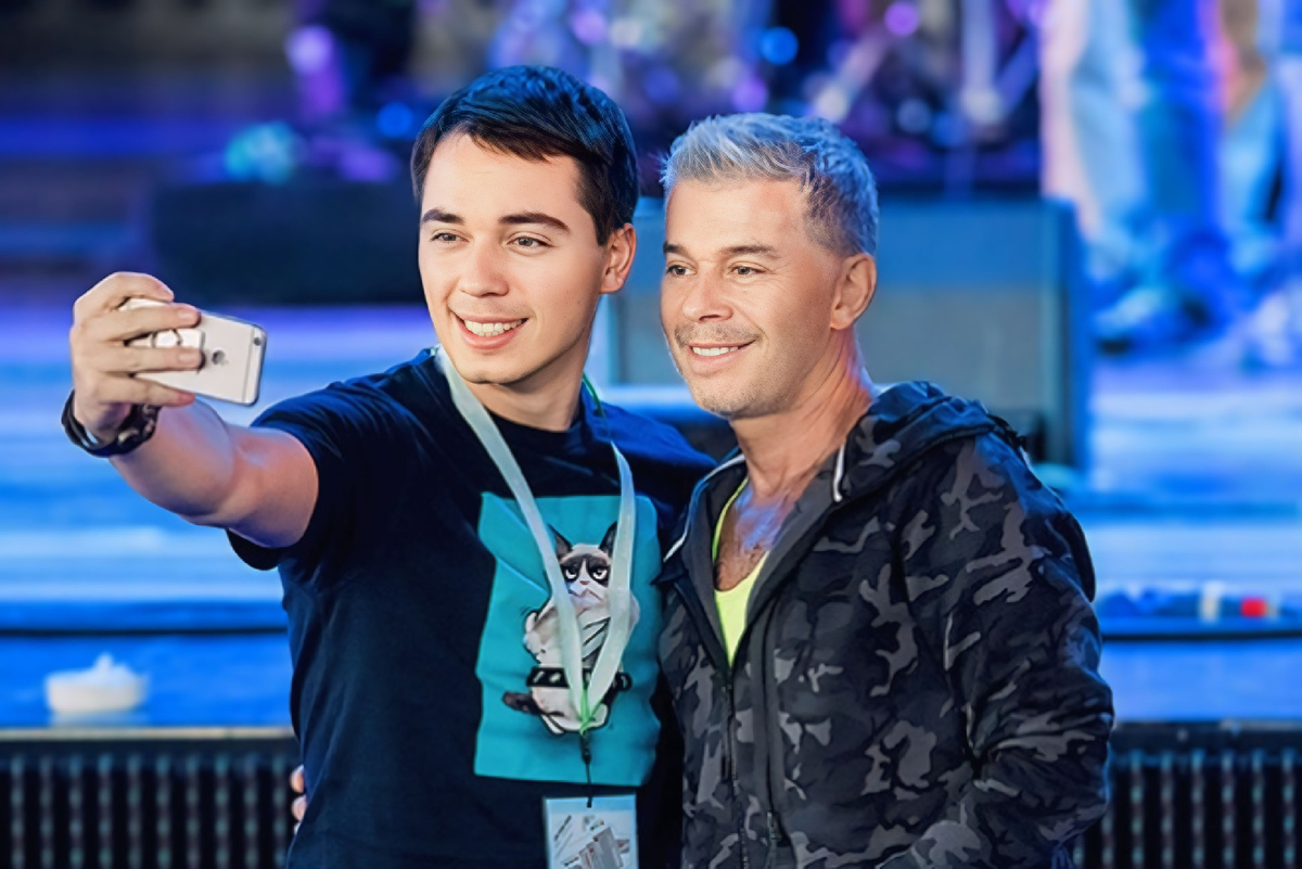 Олег Газманов и его сын Родион (фото из интернета) 