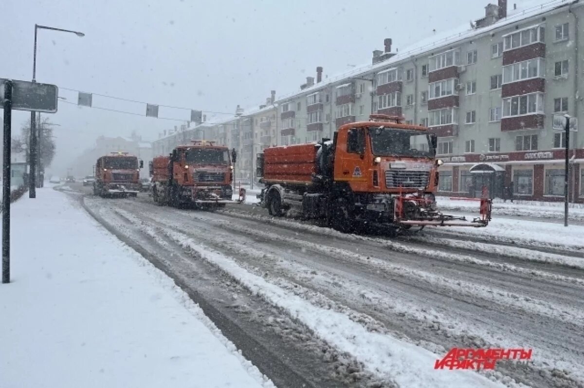    В 5 городах и районах Башкирии остро не хватает водителей зимней техники