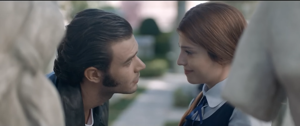 Аполлон (Айтач Шашмаз) всё равно любил Дафну (Элиф Доган) до конца своих дней! 1963.