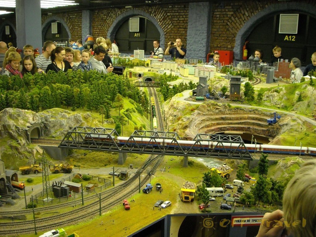 Адрес: Цветочная ул., 16