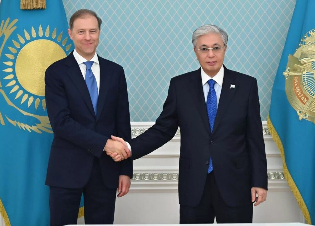 Первый вице-премьер России Денис Мантуров и президент Казахстана Касым-Жомарт Токаев © Photo : Акорда