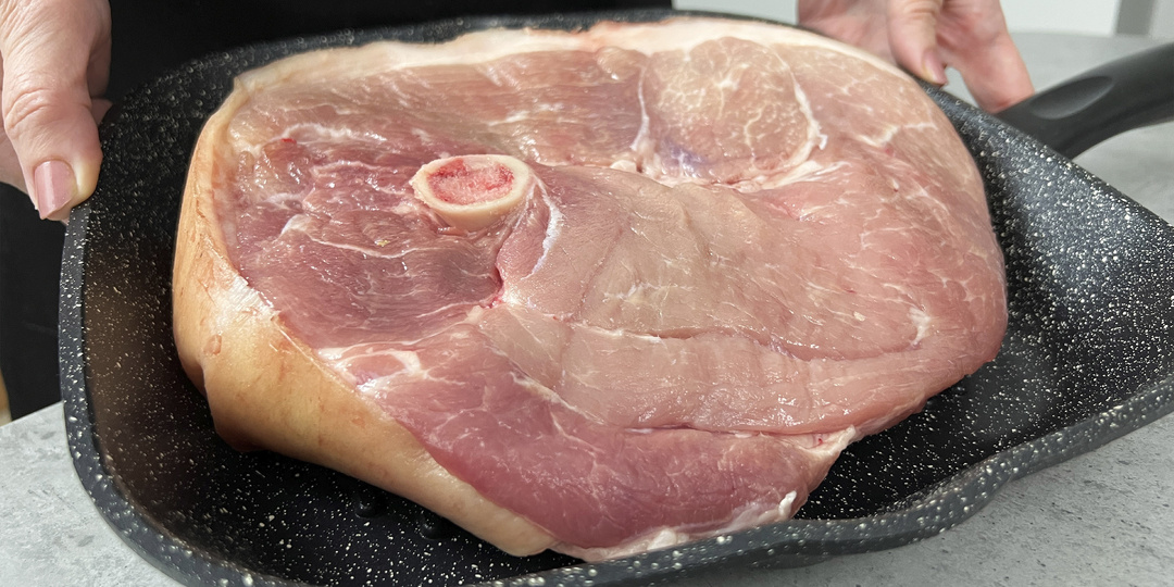 Коронное блюдо моей свекрови, свинина на кости из 90-х. Шикарное мясо, очень вкусное и недорогое