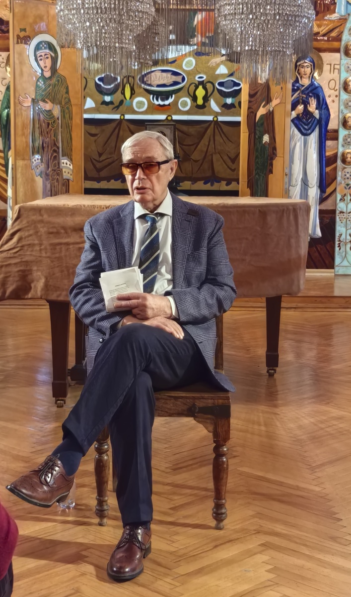 Лев Прыгунов на встрече в Галерее. 9 ноября 2025 г. 