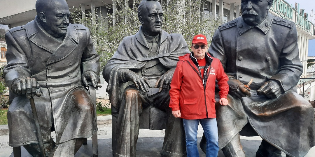 ОЧНУЛСЯ СТАЛИН!... СК