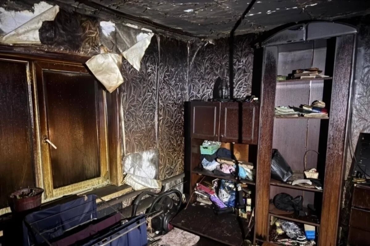    В Красноярском крае два человека погибли при пожаре в сельском доме