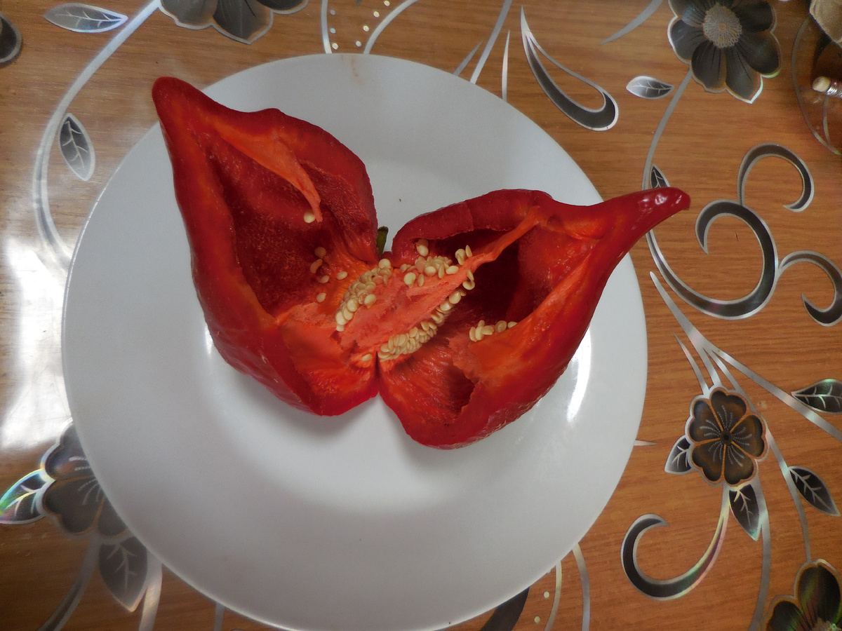 Тот же Георгеску... в разрезе