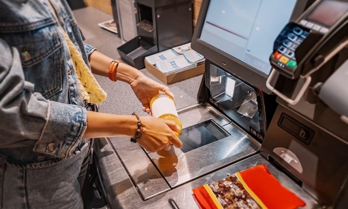    Покупатели воруют в супермаркетах