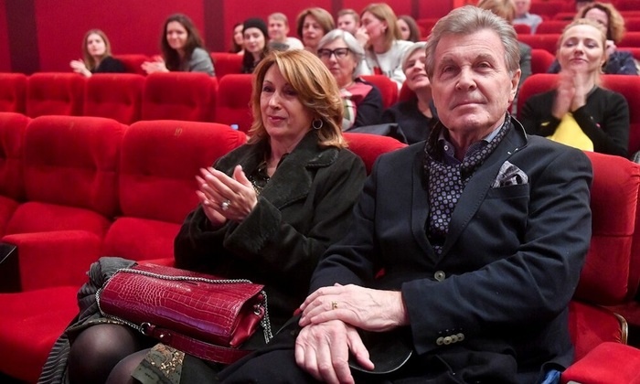    Ветераны прощаются, но не уходят