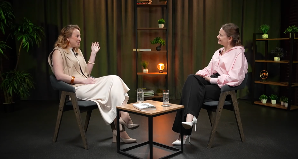 Интервью с Евгение Асламовой можно посмотреть и послушать на всех площадках. 