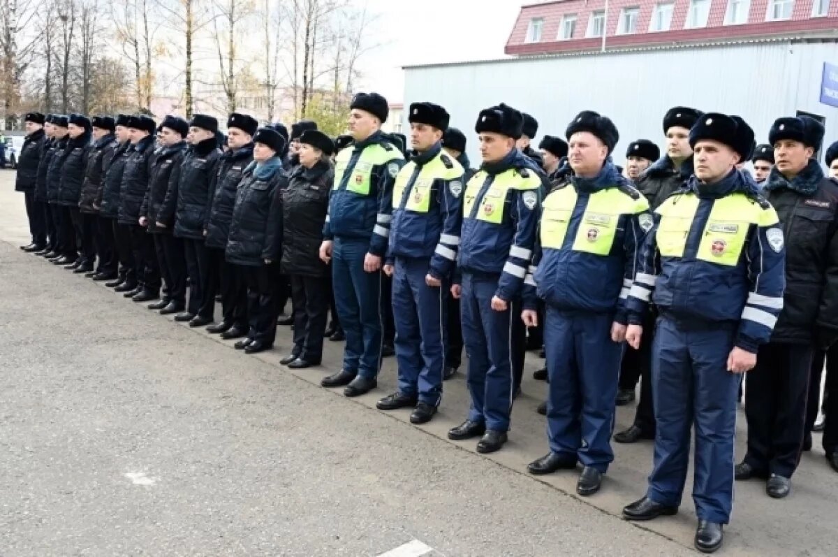    Руководители Брянской области поздравили сотрудников полиции с праздником