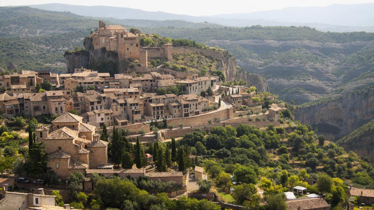 Уэска https://www.tripadvisor.ru/Tourism-g187446-Huesca_Province_of_Huesca_Aragon-Vacations.html