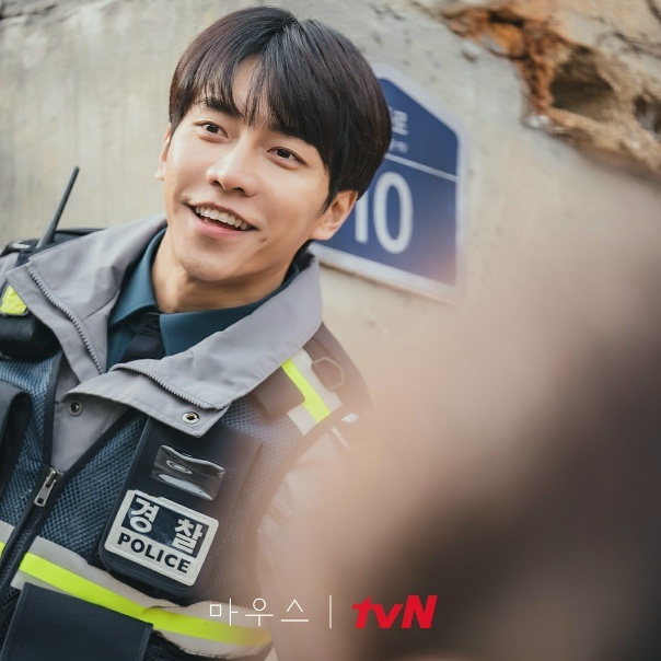 Ох уж этот двуличный психопат))