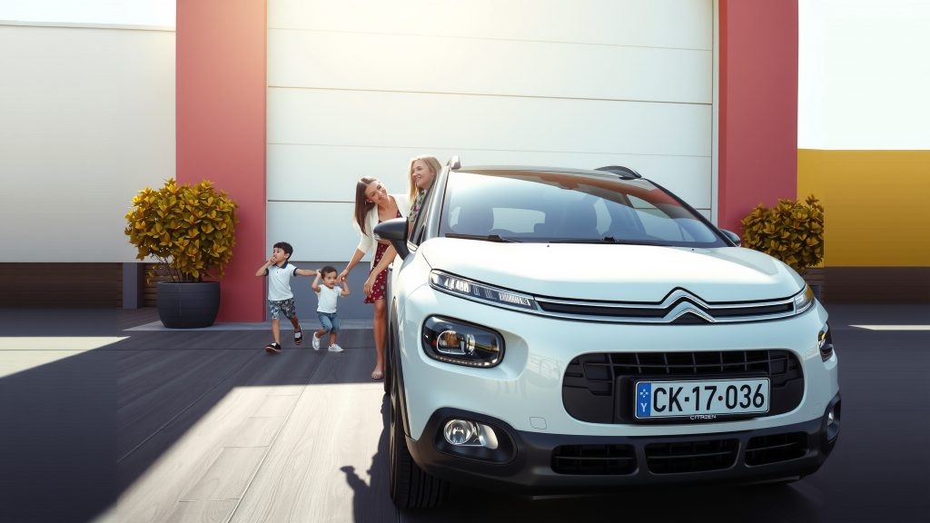    Почему Citroen C3 2025 нравится молодым семьям за стиль?