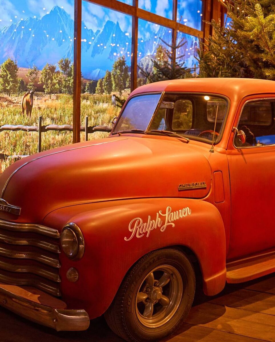    Ralph Lauren подготовил серию иммерсивных рождественских инсталляций (фото 2)