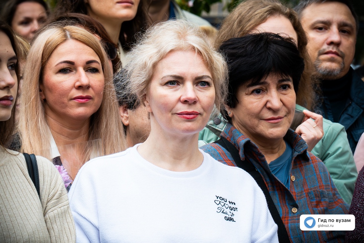 День знаний 2025 в школе №169 Центрального района Санкт-Петербурга.