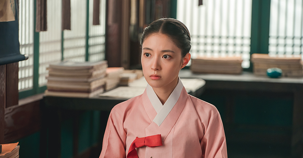 Дорама "Красный манжет рукава" 2021