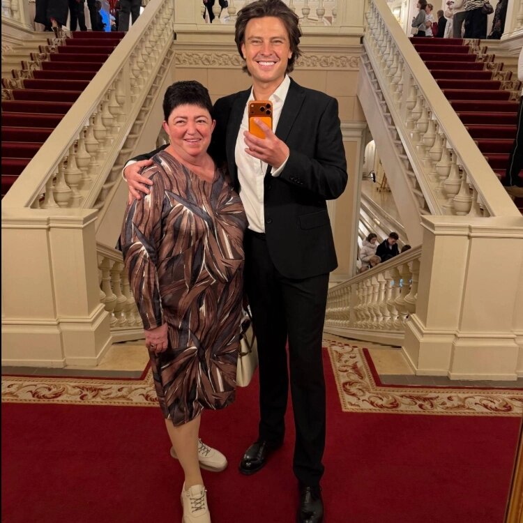 Прохор Шаляпин сводил маму в Большой театр📷
