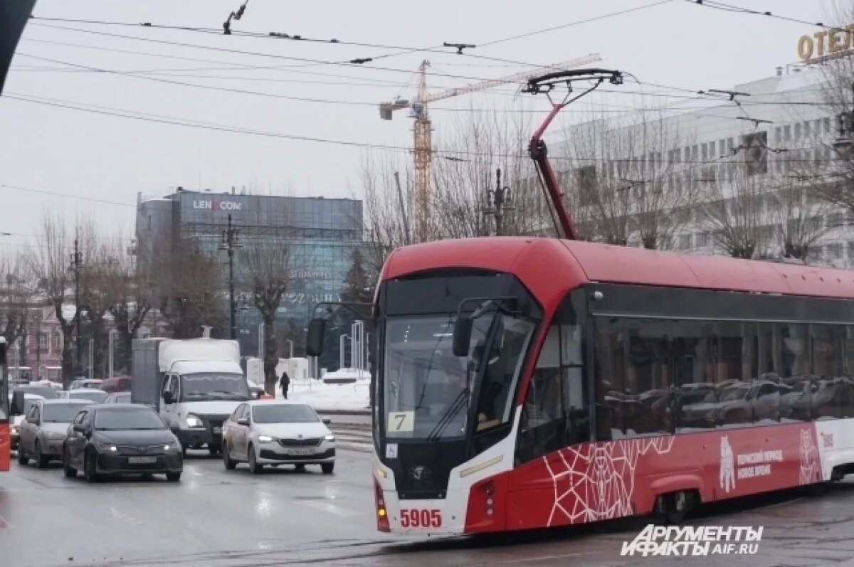    В Перми пенсионерка получила сотрясение мозга в трамвае во время ДТП