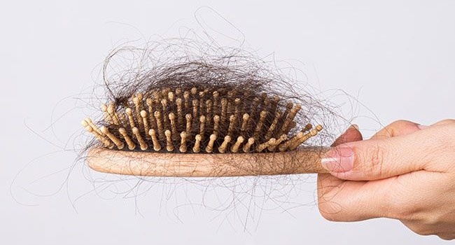 Почему зимой нужно заботиться о коже головы и как это связано с выпадением волос